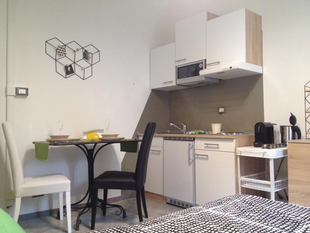 Decorialab Apartments Болоня Екстериор снимка
